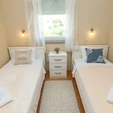 아파트 Adriana's Sea View 2 Bedrooms
